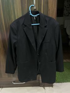 new H&M black oversized solid overcoat blaz