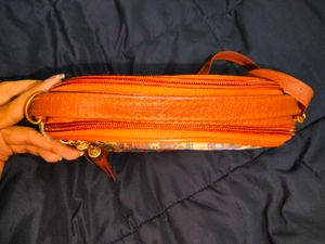 Vintage-Inspired Round Crossbody Bag