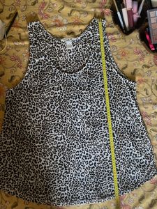 H&amp;M Sleeveless Leopard Print Top