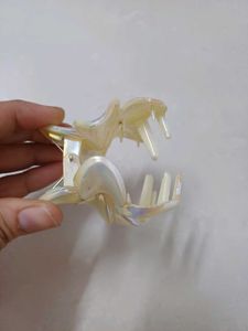 Flower Shaped Claw & Hair Bow