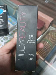 Huda Beauty Eye Makeup Remover