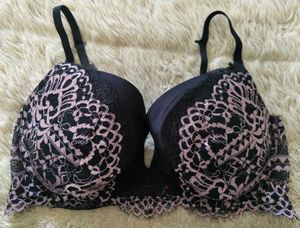 ✨La Senza Beyond Sexy Classic Plunge Bra✨