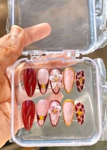 Press-On Nail Set