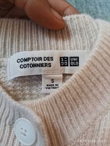 uniqlo beige light weight cardigan S-M