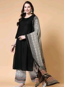 BLACK n WHITE kurtaset