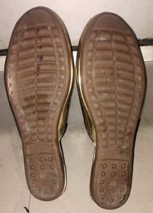 Gold Tone Women's Flats Bailey's