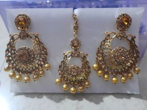 Earing With Mang Tika