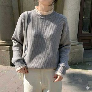 Imported Pullover 🩶