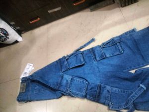 Cargo Jeans