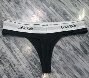 Calvin Klein 🧡