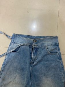 Stylish Light Wash Denim Jeans