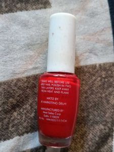 women nail polish