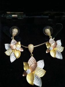 Floral Jewelry Set