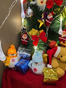 Festive Christmas Tree Decor