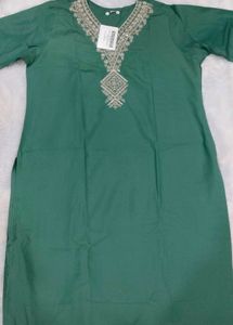 🤩Brand NEW + Freebie 🎁 Festive Kurta Set🤩