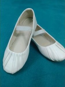 Wotnot Brand White Bellies For Girls 4-6