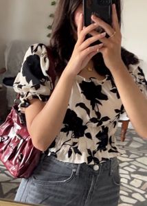 Floral Puff Sleeve Top🤍