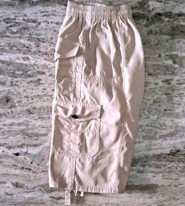 A Longlasric Short Pants