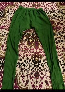 Band Gala Kurta Green Colour Sath Mein Lagi