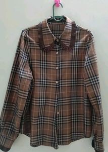 Vintage-Inspired Plaid Blouse with Ruffled Collar
