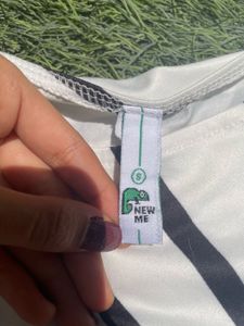 NEWME white top, small