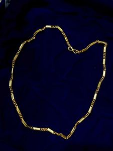 Stunning Imitation Gold Chain for Fashionistas.