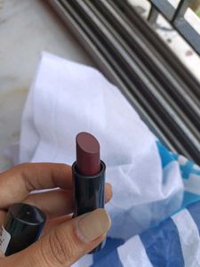 Elle 18 Color Pops Lipstick