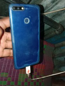 Used Honor Phone - Cracked Screen