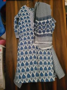 Blue &amp; White Print Kurti