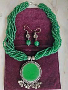 Tribal look Green Necklace &amp; Earring Set
