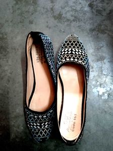 Self Style MIRROR &amp;STONE WORK JUTTI(BLACK)