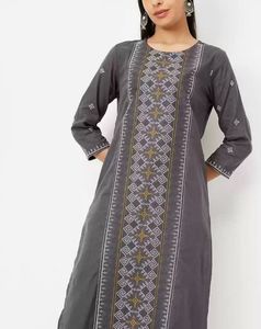 Elegant Grey Embroidered Kurta M Size
