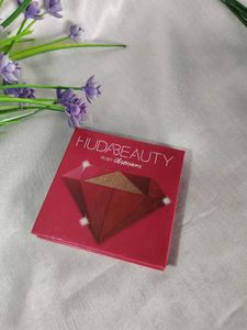 HUDA BEAUTY Ruby Obsessions
