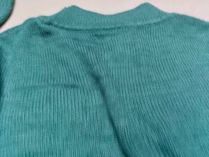 Sweatshirt Very Good Quality Cropped Top