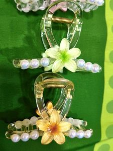 Floral Hair Claw Clips Set Of 4 💕⭕🪮