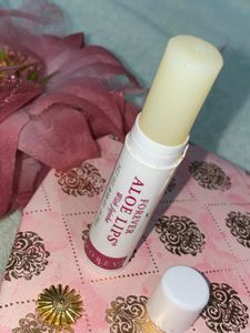 Forever Aloe Lips With JojoBa