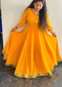 Wear On This Karwachauth At Home For Pics.. New..only Cash