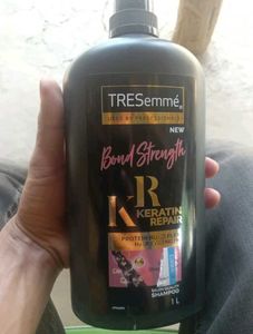 TRESemme Bond Strength Shampoo