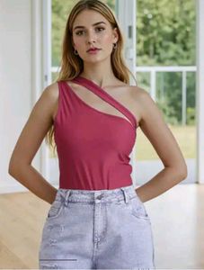 Chic Cutout One-Shoulder Top