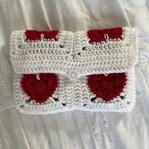 Crochet Heart Clutch