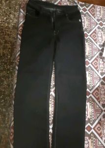 Black jeans for a pretty girls 🌹