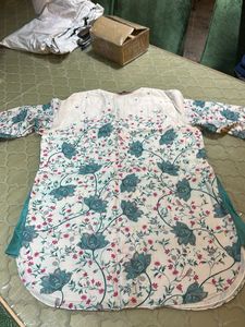 Floral Print Kurta By AM:PM in Size XL