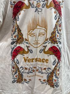 Versace Graphic Tee 🧿