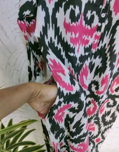 Utsa Ikkat Print Kurti