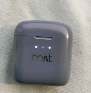 Boat 138 True Wireless Airdopes With Free