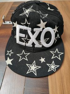 Unisex Black and White Printed Cap