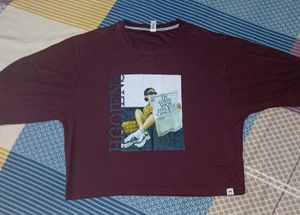 Burgundy Graphic Print Tee  ❤️ ✨️