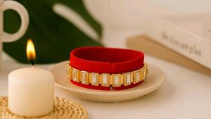 Gold-tone Crystal Link Bracelet (Artificial)