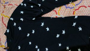 CUTE KITTY SWEATSHIRT-M SIZE