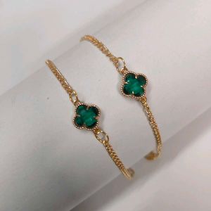 Clover Charm Bracelet